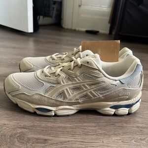 Asics NWT Beige and Blue Sneakers